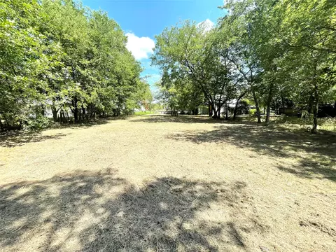 108 Mill St, Cumby, TX 75433