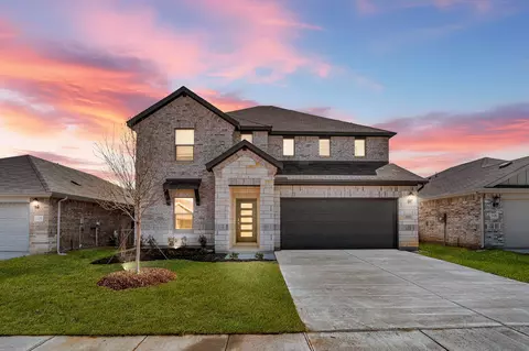 305 Sugarlands Dr, Greenville, TX 75402