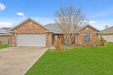 636 Lakeshore Blvd, Oak Point, TX 75068