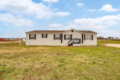 9204 Kansas St, Joshua, TX 76058