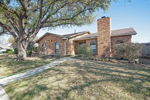2017 White Ash Rd, Carrollton, TX 75007