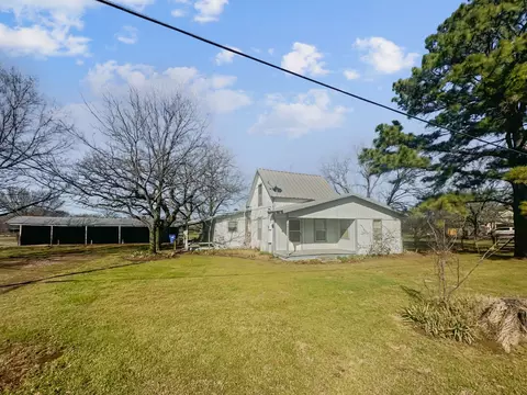 13023 Big Indian Rd, Callisburg, TX 76240