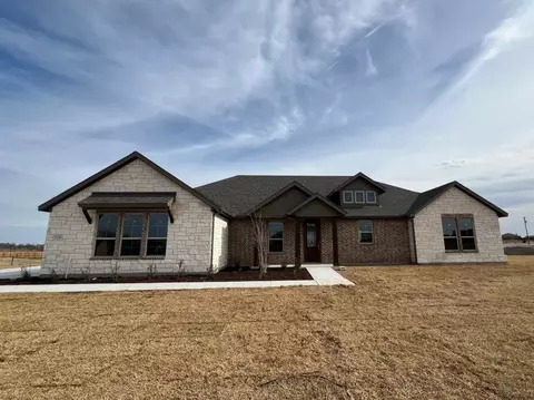 116 Pampas Ct, Decatur, TX 76234