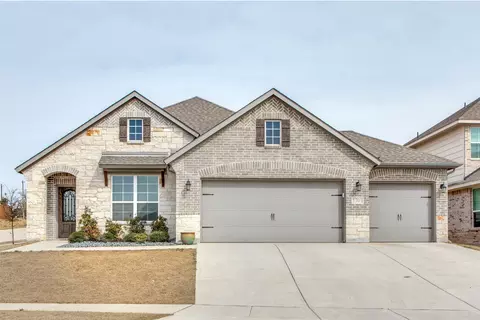 1701 Stanchion Ct, Weatherford, TX 76087