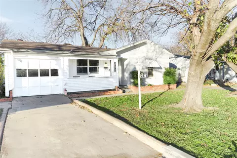 203 Ray St, Arlington, TX 76010