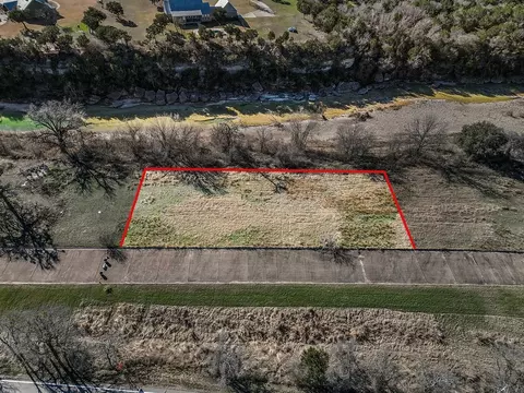 1711 Tiffany Ln, Glen Rose, TX 76043