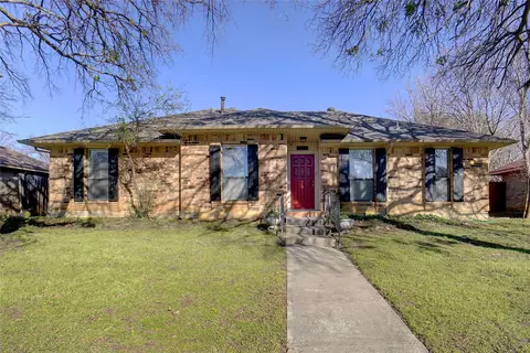 2001 Camellia St, Denton, TX 76205