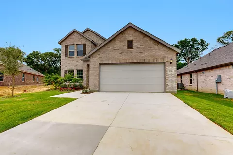 3516 Coronation Ct, Denton, TX 76208