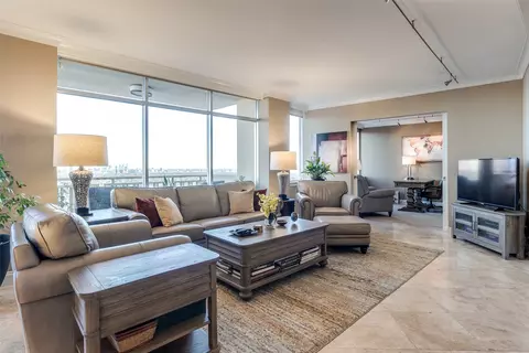 6211 W Northwest Hwy #2601, Dallas, TX 75225