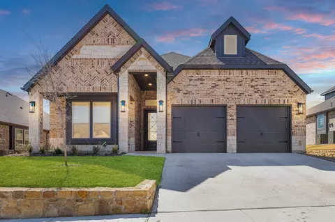 5225 Deep Creek Dr, Fort Worth, TX 76179