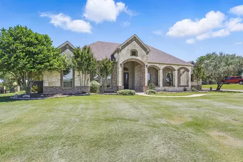 118 Top Flight Dr, Weatherford, TX 76087