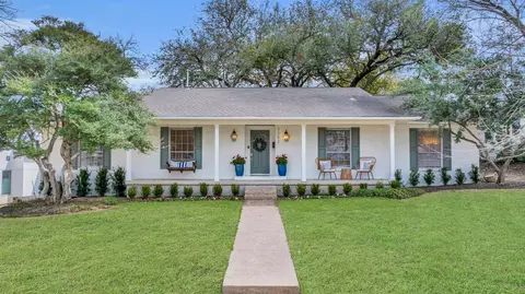 7152 Wildbriar Dr, Dallas, TX 75214