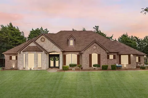 4220 Monroe Dr, Midlothian, TX 76065