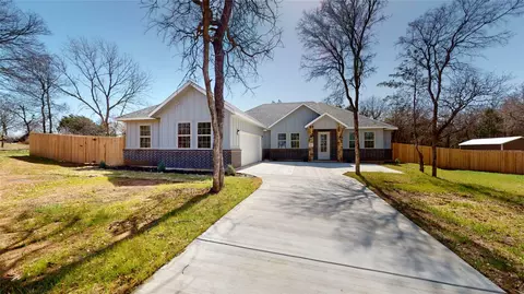 515 W Oakdale St, Keene, TX 76059