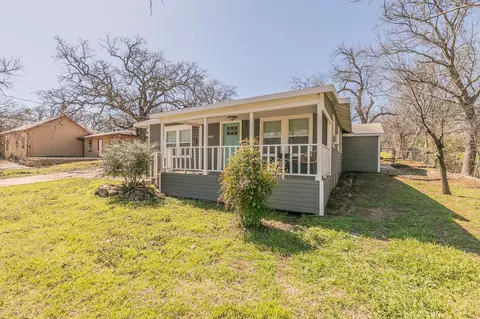 2520 Canton Dr, Fort Worth, TX 76112