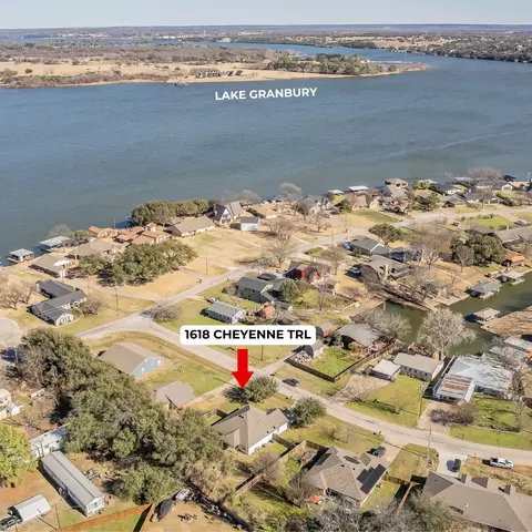 1618 Cheyenne Trl, Granbury, TX 76048