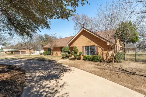 1265 N Charlotte Ave, Stephenville, TX 76401