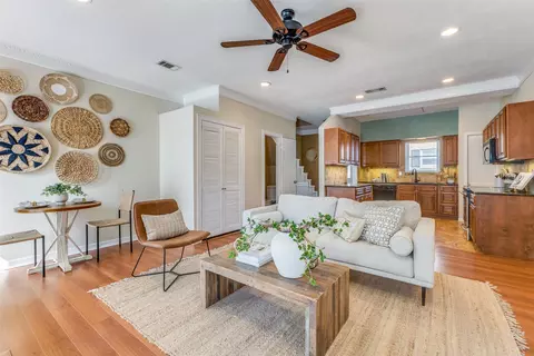 2727 Shelby Ave #K, Dallas, TX 75219