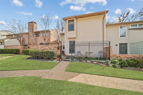 6446 Southpoint Dr, Dallas, TX 75248