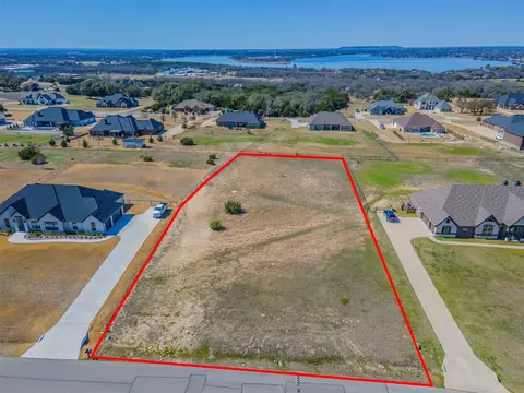 241 Martin Dr, Granbury, TX 76049