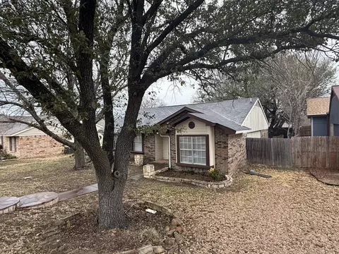 2414 High Star Dr, Garland, TX 75041