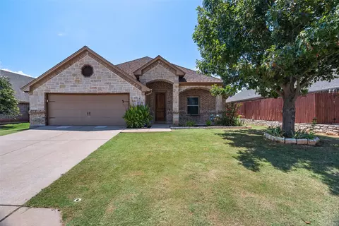 110 Donna Cir, Granbury, TX 76049