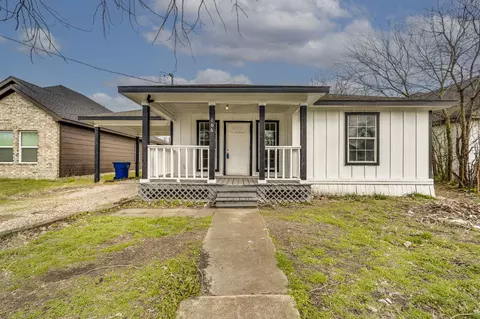 106 Cook St, Waxahachie, TX 75165