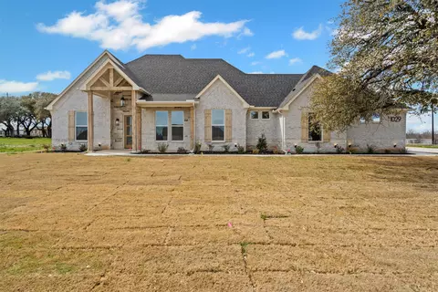 1029 Uplift Dr, Weatherford, TX 76087