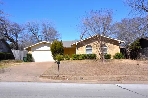 1009 E Timberview Ln, Arlington, TX 76014