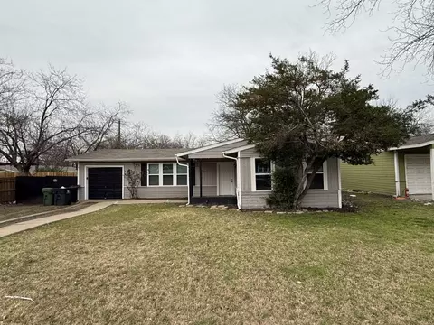 1605 Florence St, Arlington, TX 76010