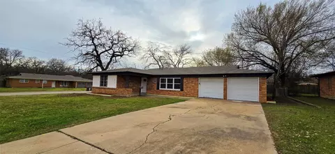 2112 Downey Dr, Fort Worth, TX 76112
