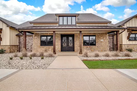 6301 Big Elk Dr, Fort Worth, TX 76140