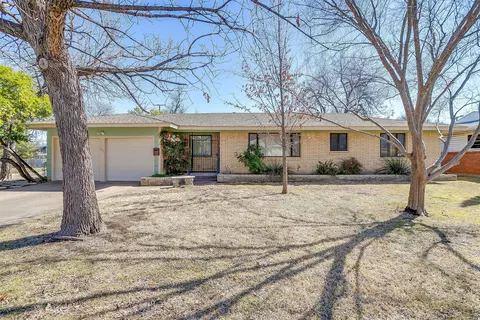 1601 N Edgewood Ter, Fort Worth, TX 76103