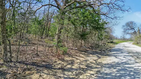 278 Neely Trl, Gainesville, TX 76240