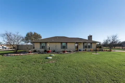 1110 Pimlico Dr, Midlothian, TX 76065