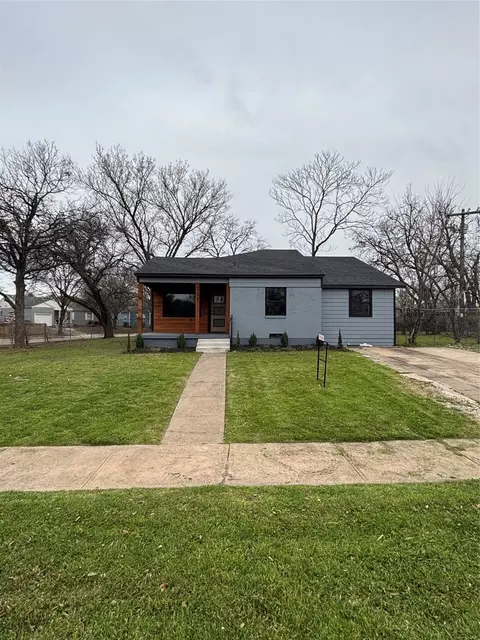 706 W Saner Ave, Dallas, TX 75224