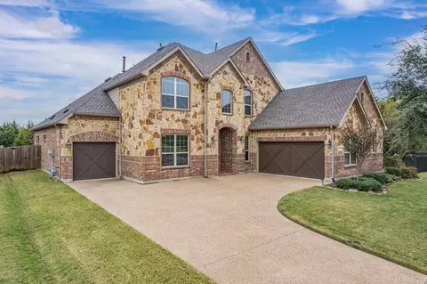 8914 Waters Ln, Rowlett, TX 75089