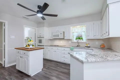 7 Harolds Cir, Richardson, TX 75081