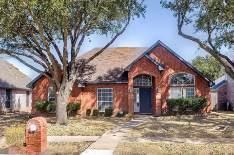 114 Somerset Dr, Garland, TX 75040