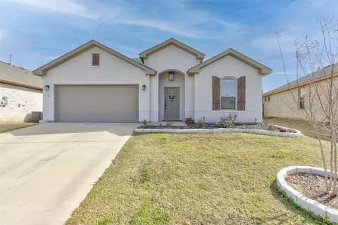 505 Adams Ct, Weatherford, TX 76085