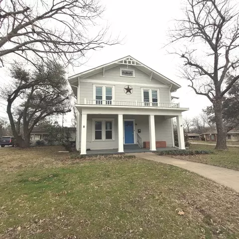 2402 Monroe St, Commerce, TX 75428