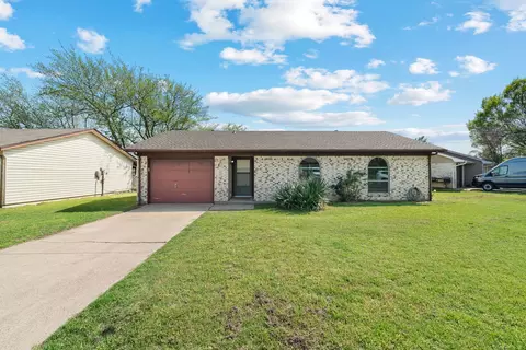 1512 Palisades Dr, Lewisville, TX 75067