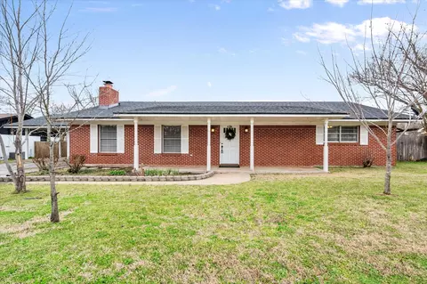 424 N Bateman Rd, Fairfield, TX 75840