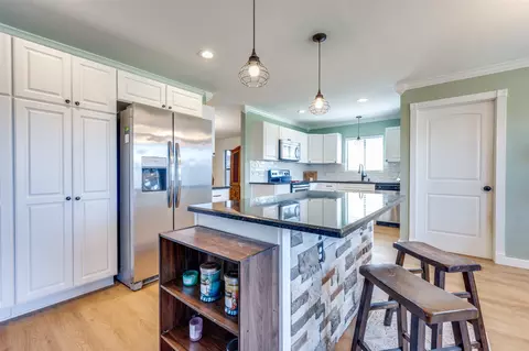 Kitchen - 2811 Custer Dr, Corinth, TX 76210 photo 1 of 2