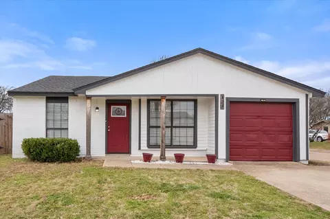 425 Jones St, Cedar Hill, TX 75104