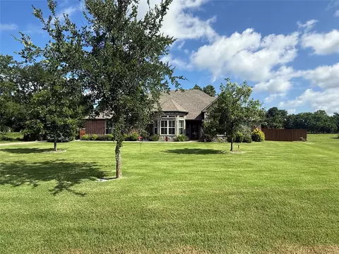 202 Chrissa Dr, Pottsboro, TX 75076