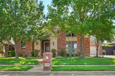 8100 Oak Knoll Dr, North Richland Hills, TX 76182