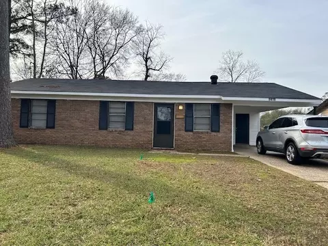 9416 Woodcrest Dr, Shreveport, LA 71118