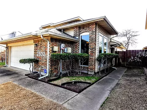 2502 Centaurus Dr, Garland, TX 75044