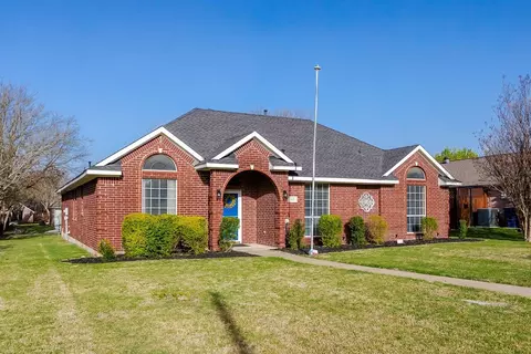229 Martin Dr, Lancaster, TX 75146